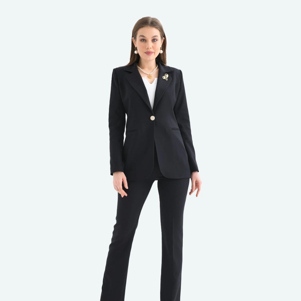 Женски костум сако со панталони - црна боја
